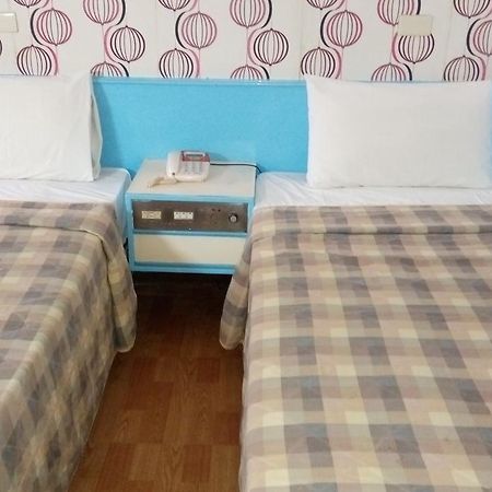 Reui Chung Hotel Гаосюн Экстерьер фото