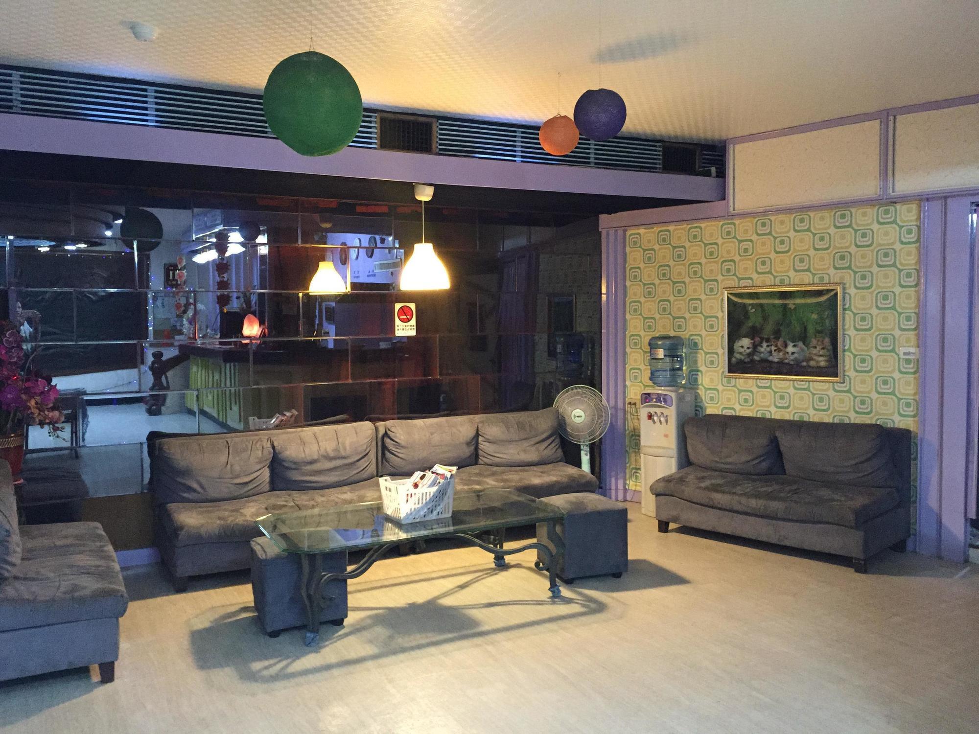 Reui Chung Hotel Гаосюн Экстерьер фото