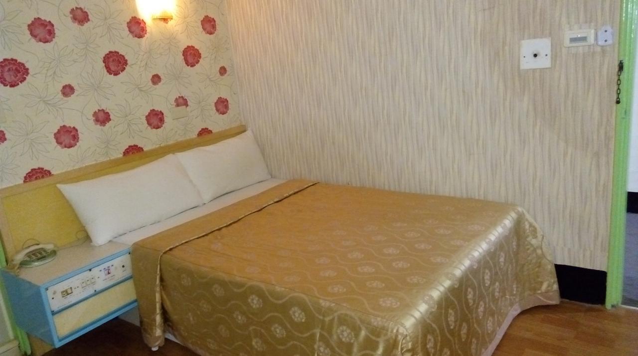 Reui Chung Hotel Гаосюн Экстерьер фото